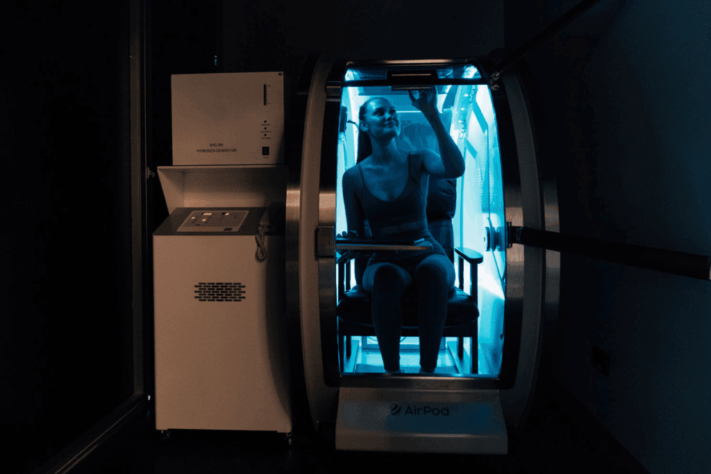 What Are the Risks and Benefits of Hyperbaric Oxygen Therapy?